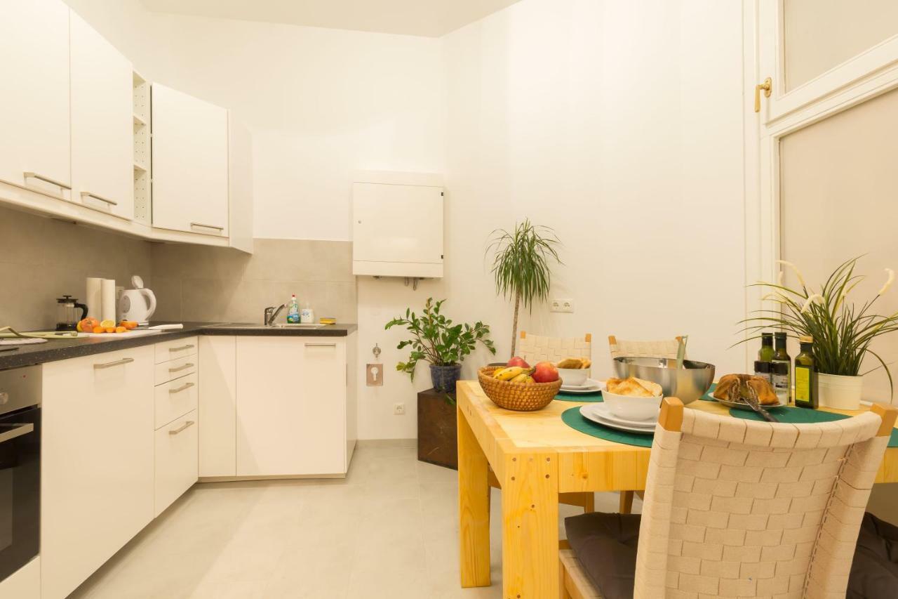 Stunning Apartment Vienna Central Station Esterno foto